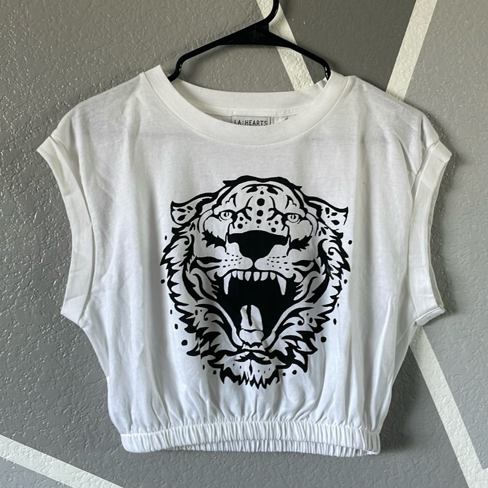 LA Hearts Cropped Muscle Tee